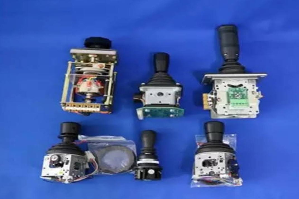Obm Elektronik, Ankara Elektronik, OBM, İş Makinesi Beyin Tamiri, İş Makinesi Elektronik Kart Tamiri, İş Makinesi Gösterge Ve Monitör Paneli Tamiri, Asfalt Makinaları Elektronik Kart Tamiri, İş Makinaları Elektronik Servisi, Finişer Elektronik Kart Tamiri, Finişer Duyarga Tamiri, Finişer Kumanda Tamiri, Asfalt Makinaları Elektronik Servisi, Üst Yapı Yol Makinaları Elektrik Elektronik Servisi, Finişer, Vögele, Moba, Konkasör